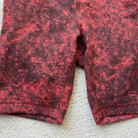 Lululemon Wunder Train HR Short 8” Women's Workout Biker Shorts Red DWAR Size 6 - Picture 3 of 9